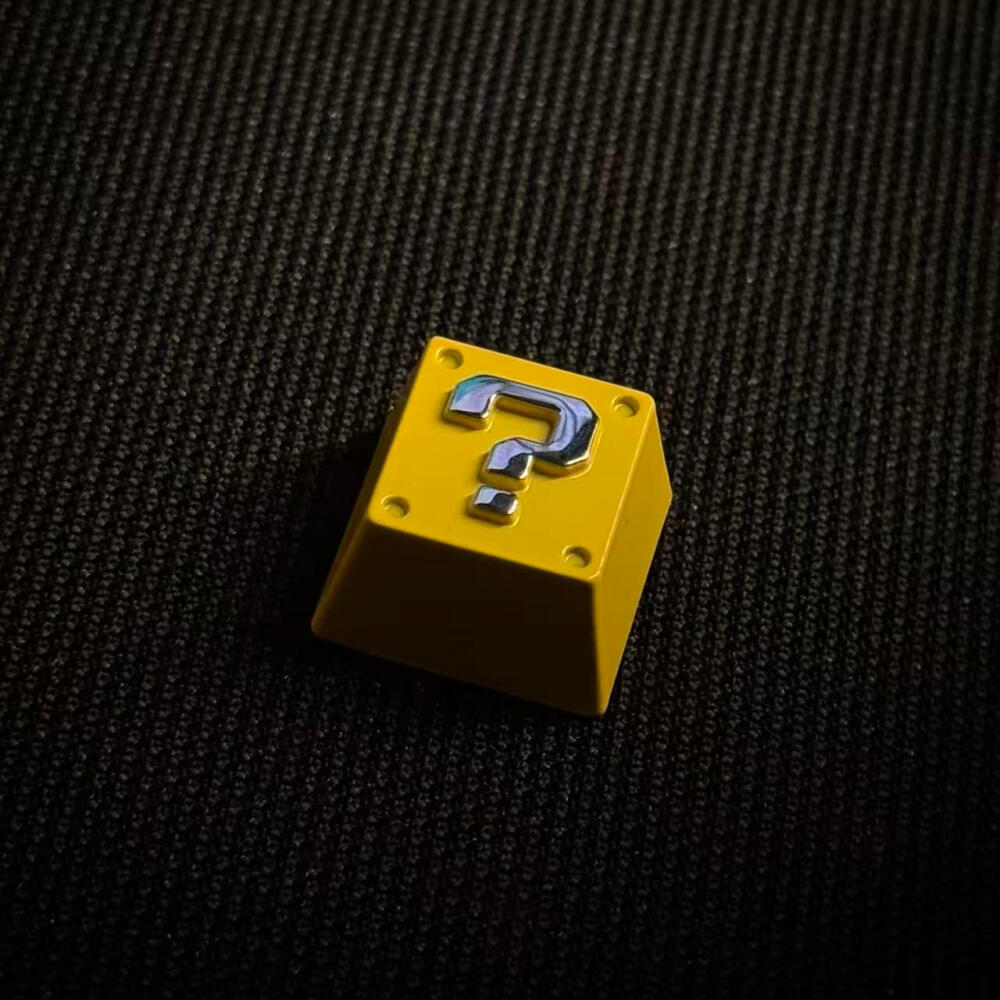Retro 8-bitowy pikselowy blok  – Gaming Keyboard Nearby recenzja i cena